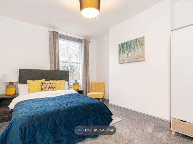 Burns Road, London NW10, 2 bed flat to rent, £2,000 pcm | PrimeLocation