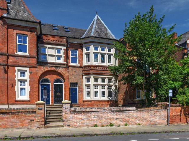 Burns Street, Arboretum, Nottingham NG7, 4 bed flat to rent, £2,167 pcm | PrimeLocation