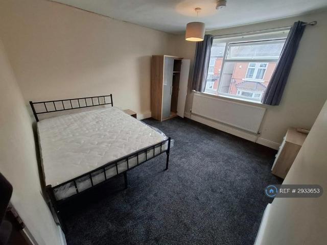 Burns Street, Mansfield, NG18 1 bed in a house share to rent £350 pcm £81 pw