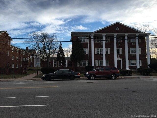 Burnside Ave Apt A, East Hartford, Condo For Sale