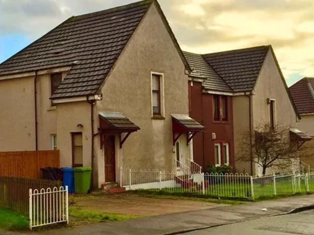 Burnside Crescent, Blantyre, G72 0LQ, United Kingdom | 2 bed apartment for rent #125548936 | Rentberry