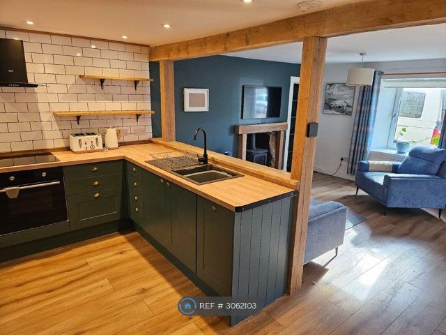 Burnside, Cupar KY15, 2 bed terraced house to rent, £950 pcm | PrimeLocation