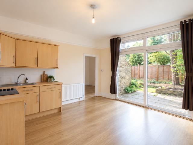 Burnt Ash Lane, Bromley BR1, 1 bed flat to rent, £1,250 pcm | PrimeLocation