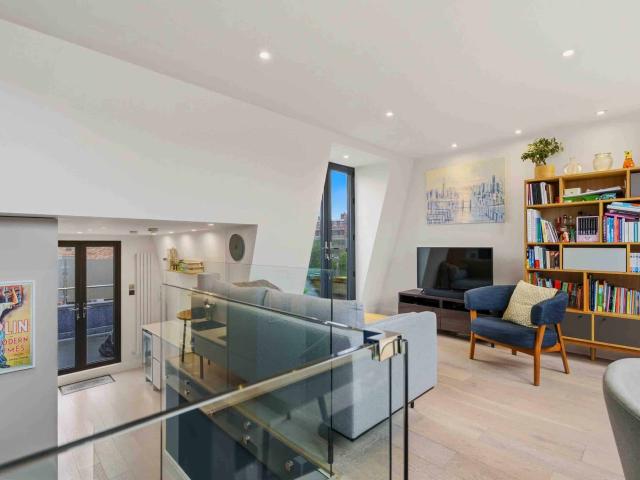 Burnthwaite Road, London 3 bedrooms Property for lettings Brik API