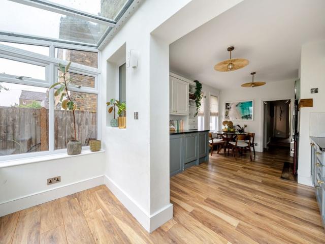 Burntwood Lane, Earlsfield, London, SW17