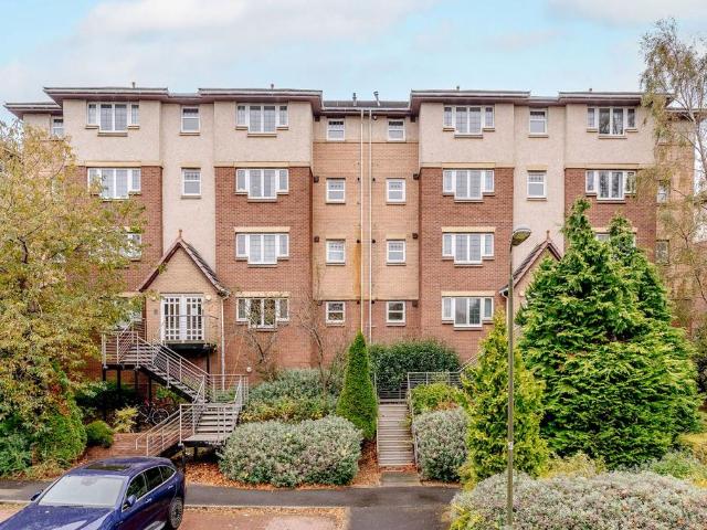 Burnvale, Livingston, West Lothian 2 bed apartment to rent £975 pcm £225 pw
