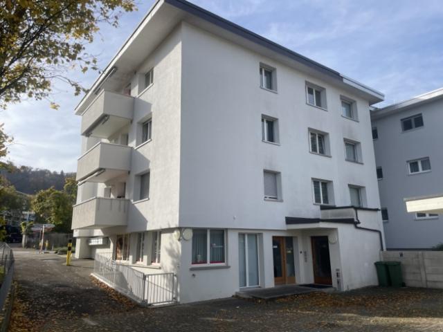 Büro / Arztpraxis in Schlieren mit optionalem Parkplatz