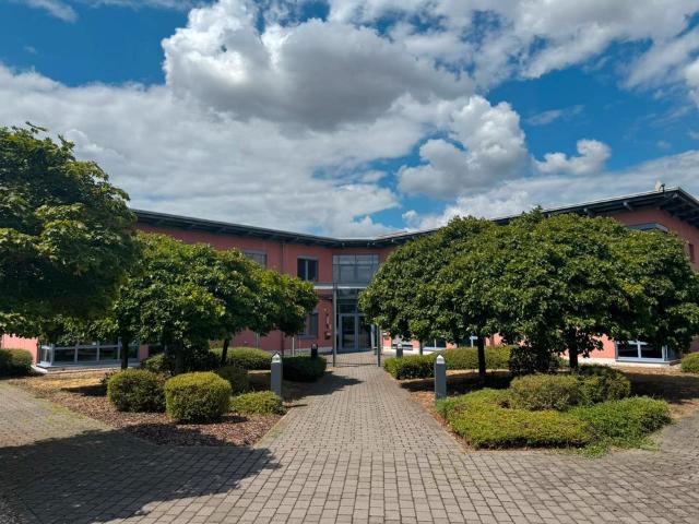 Büro und Lagerfläche in Bad Kreuznach Planig zu Verkaufen