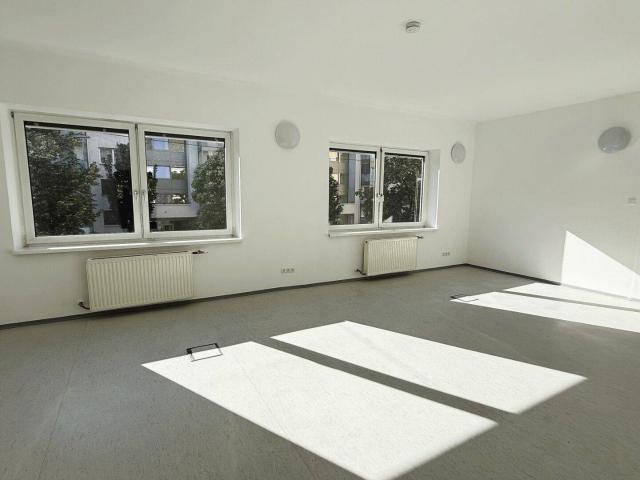 Bürohaus mit Innenhof und zentraler Lage in Linz