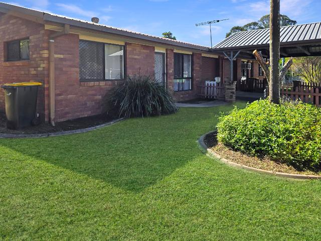 Burpengary 1/2 Louise Street