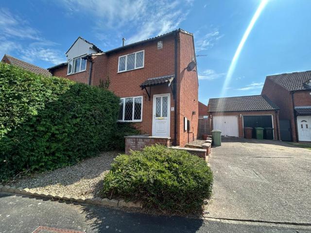 Burr Tree Drive, Leeds LS15 2 bed semi detached house to rent £1,150 pcm £265 pw
