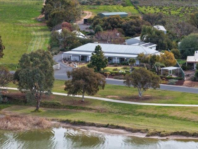 BurraBliss Lake Boga Ultimate Lifestyle Haven. 1.85Ha of Endless Possibilities!