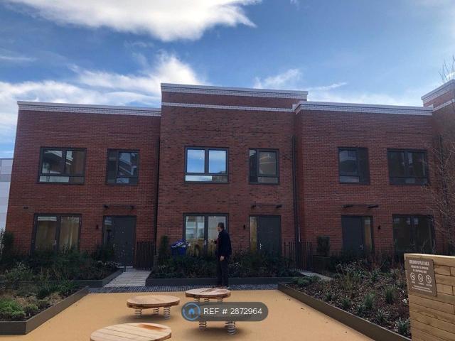 Burrell House, London SE28, 3 bed flat to rent, £2,690 pcm | PrimeLocation