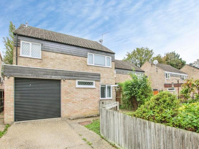 Burrough Field, Impington, CAMBRIDGE 4 bed detached house to rent £2,200 pcm £508 pw