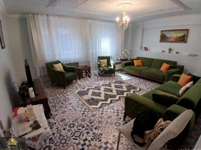 Bursa Yıldırım Yeşil Şible De Giriş Kat 2+1 Bakımlı Daire