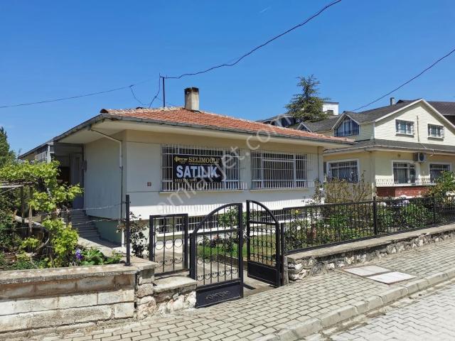 Bursa Yenişehir'de Satılık Müstakil Ev 615m² Arsa, 145m² Net