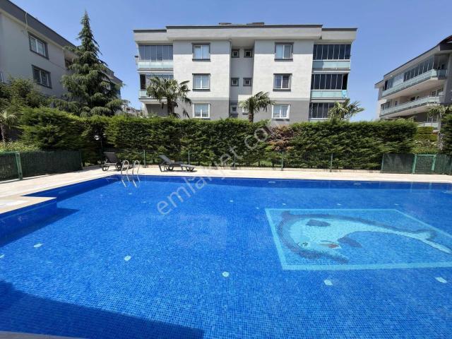 Bursa Çamlıca'da Havuzlu Sitede Kiralıık Daire