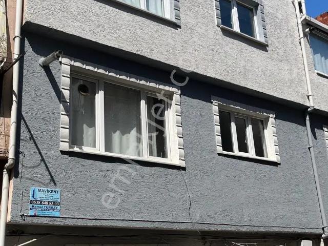 Bursa Atıcılar'da Satılık 3 Katlı Müstakil Ev, Daire Fiyatına!
