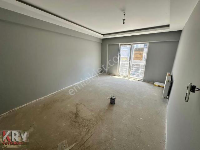 Bursa Caddesi Üzerinde Satılık Daire