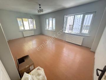 Bursa Davutkadı Ortayolda 3+1 110m2 1. arakat Kombili Daire