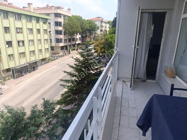 Bursa Dikkaldırımda 3 Cepheli Otoparklı Bahçeli Satılık Daire