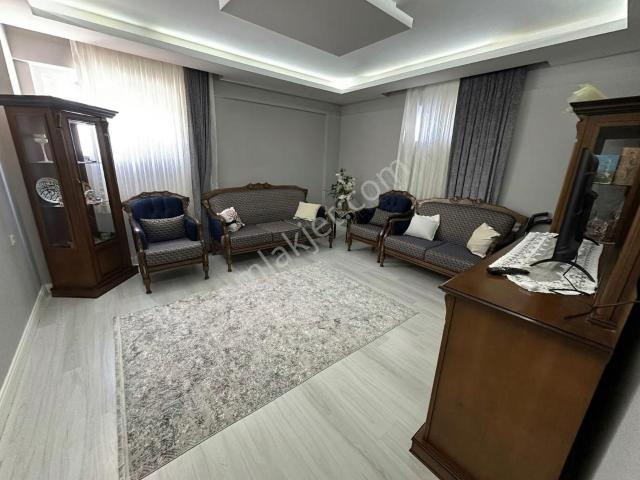 Bursa Emlak Alem i 2+1 90 M2 Hürriyet De Eşyalı Kiralık Daire