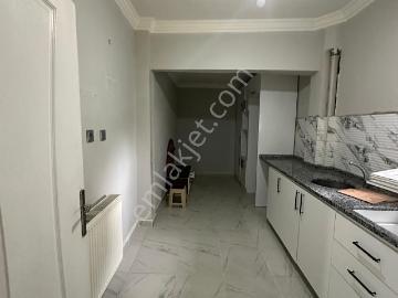 Bursa Emlak Alem i Çarşı Merkezinde Arakat 2+1 90 M2 Acil Satılık Fırsat Daire