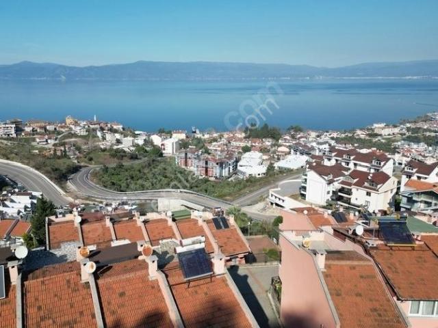 Bursa Gemlik Kurşunlu'da Muhteşem Deniz Manzaralı Satılık Villa