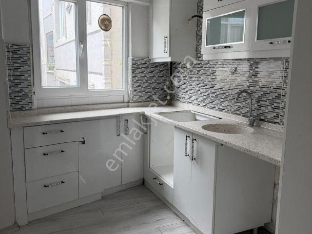 Bursa Gemlik Osmaniye Mahallesinde İçi Full Yapılı 2+1 Kiralık Daire