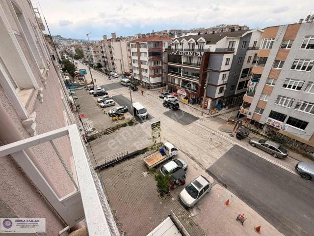 Bursa Güzelyalı Yalı Mah. Atatürk Cad 2+1 Kiralık Daıre
