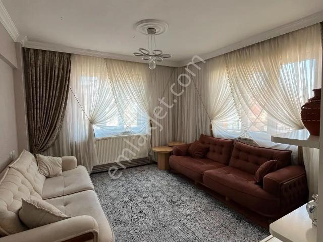 Bursa İnegöl Mesudiye'de Bakımlı Ve Full Yapılı Ferah 3+1 Satılık Daire
