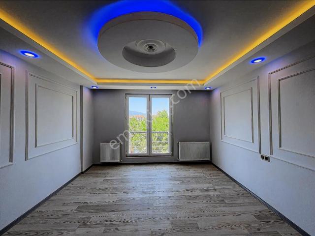 Bursa İnegöl Ertuğrul Gazi Mah'de Satılık,5+1,lüxs Dublexs Daire