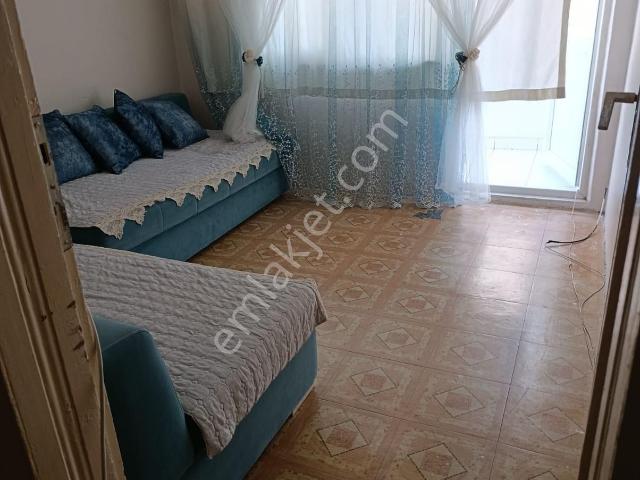 Bursa İnegöl Kemalpaşa Mah.120m2 2+1 31 Yıl Üzeri 3.kat Sobalı Satılık Daire