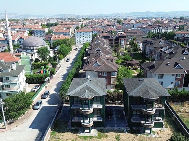 Bursa İnegöl'de Kapalı Yüzme Havuzlu Müstakil Villa TEKCE