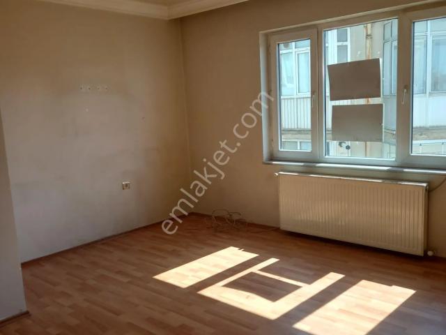 Bursa İpekçilikte Bakımlı Kiralık Daire