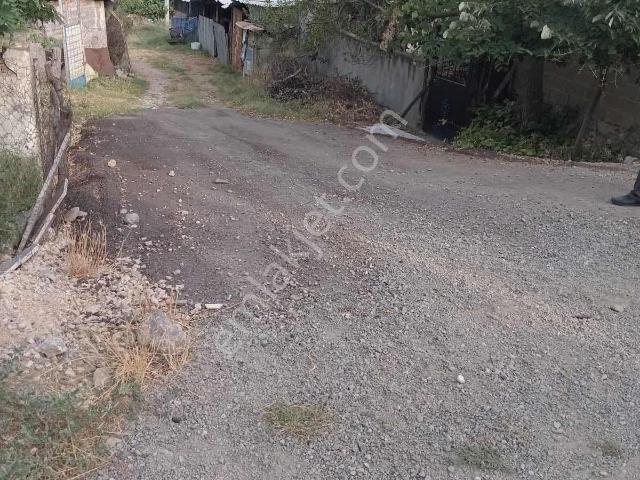 Bursa Karacabey Yeşildere Mahallesinde Satılık Bahçeli Köy Evi