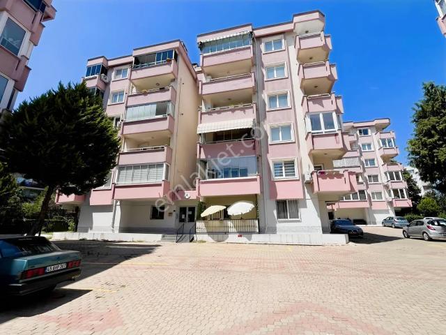 Bursa Nilüfer İhsaniye Onur Sitesinde Satılık 3+1 Daire