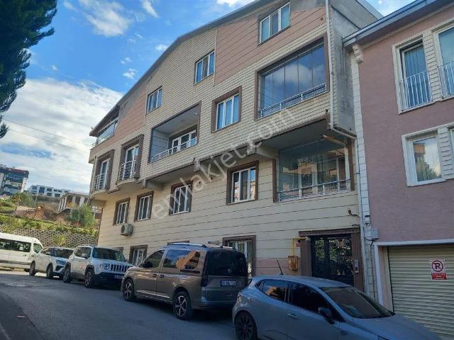 Bursa Nilüfer Üçevler De Kiralık 2+1 Lüx Manzaralı Daire 30.000 Tl