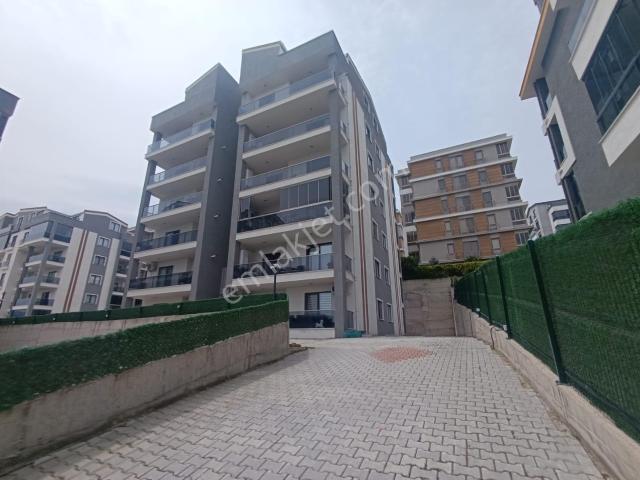 Bursa Nilüfer 30 Ağustos Zafer Mh Kayapa Da 180m2 3+1 Havuzlu