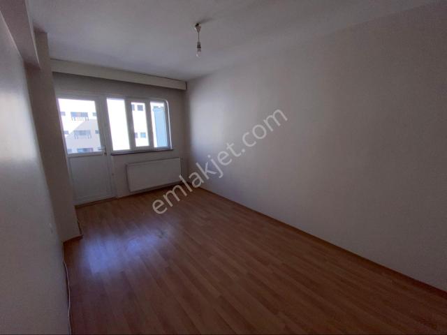 Bursa Osmangazi 2+1 Dogalgaz Kombili Kiralık
