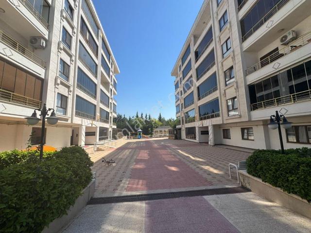 Bursa Osmangazi Geçit Mahallesi'nde 145 M² Net, 3+1 Satlık Daire