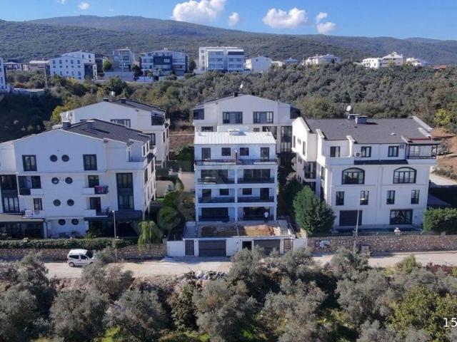 Bursa Orhangazi Arapzade'de Lüks 3+1 188m Satılık Bahçe Dubleksi
