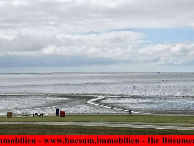 Büsum: Sanierte Meerblickwohnung in erster Reihe an der Lagune!