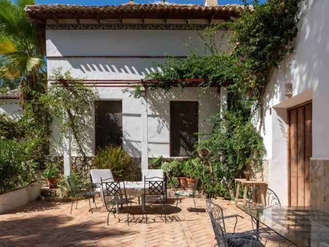 ¿Busca una finca en venta en Balsicas con un espacio y unas. 820m² Balsicas