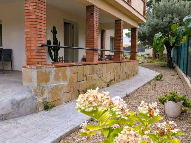 ¿BUSCA CASA EN VILADECALLS? ESTA ES LA TUYA