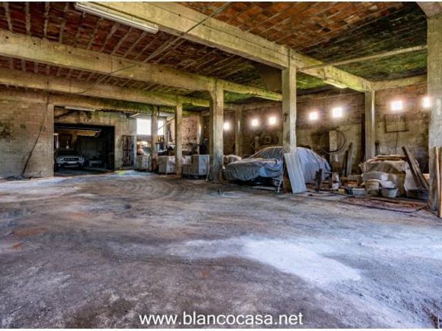 ¿Buscas casa con terreno en el casco urbano de Carballo?