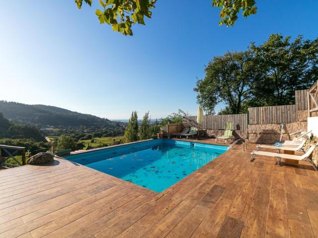 ¿Buscas un refugio de paz y tranquilidad? ¡Esta preciosa villa es la respuesta!