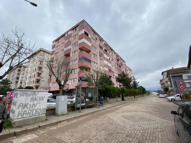 Busem Emlaktan İzmit İn Kalbinde 3+1 130 M2 Arakat Daire