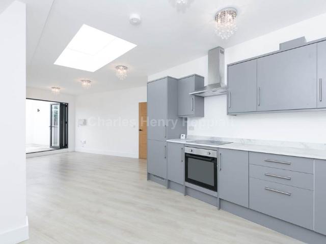Bush Close, London, IG2 7NL, United Kingdom | 2 bed apartment for rent #123821968 | Rentberry
