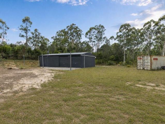 Bush Escape, Maximum Privacy and Creek Access